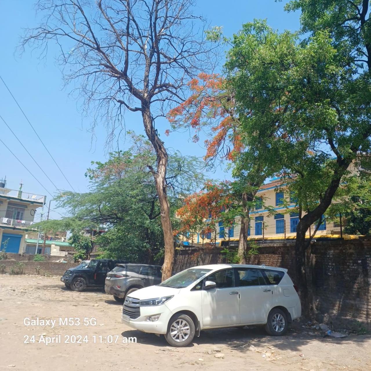 Hotel Trihari Rishikesh Exterior photo